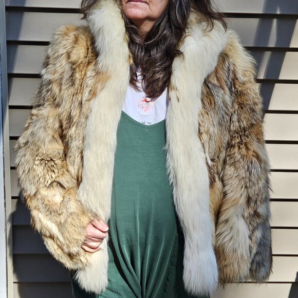 Vintage Genuine Red Fox Fur Coat Sectioned w/ White Fox Collar (70s-80s) Size XS - Picture 14 of 15
